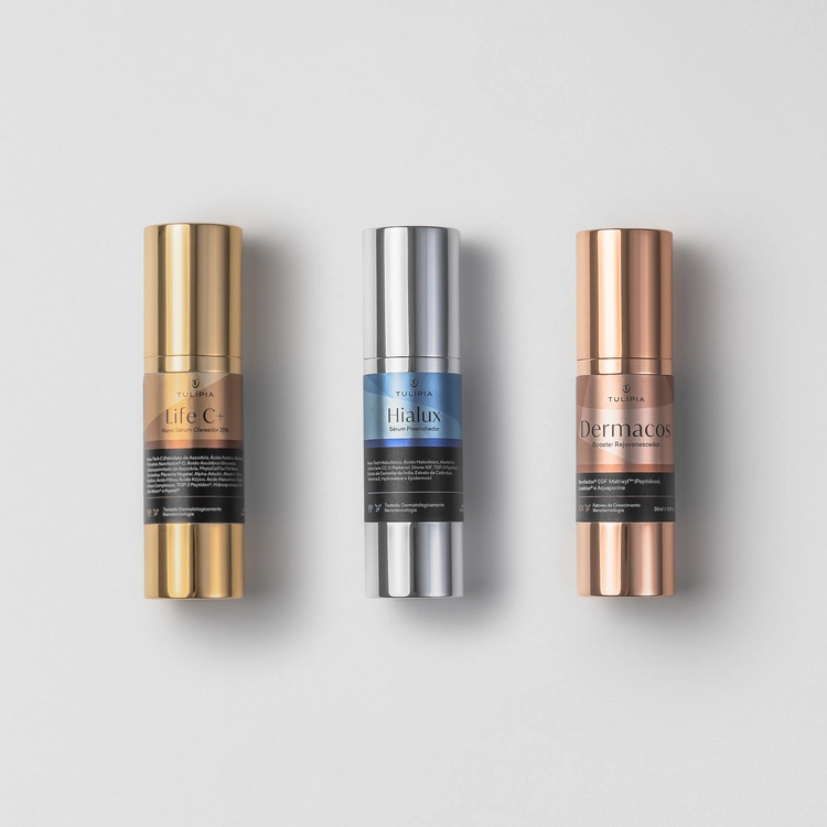 KIT SÉRUNS PREMIUM (HIALUX SÉRUM PREENCHEDOR 30ML, DERMACOS BOOSTER REJUVENESCEDOR 30ML, LIFE C+ NANO SÉRUM CLAREADOR 20% 30ML)